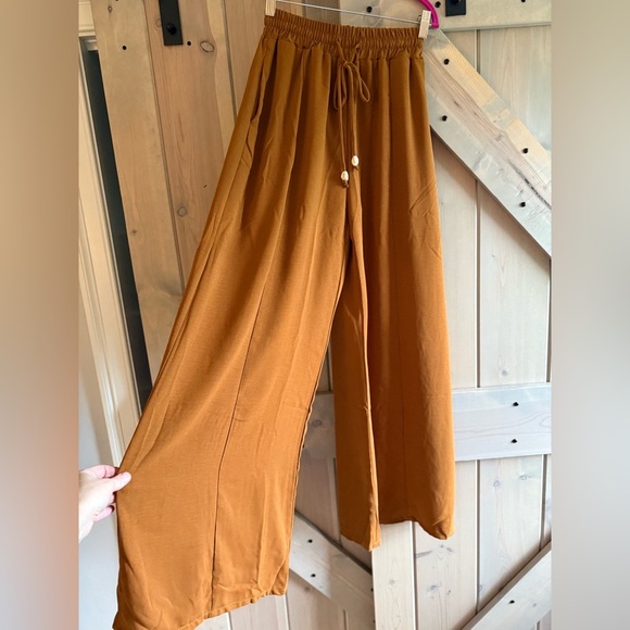 NWT HDYWT Essentials Pant Set- Caramel - Picture 8 of 14